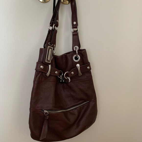 B. Makowsky handbag - Picture 2 of 8